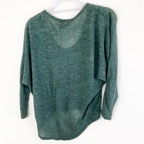 Kirra Swoop Neck Long Sleeve Top W/ Pocket - Picture 4 of 4